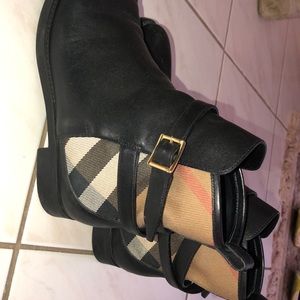 Burberry boots